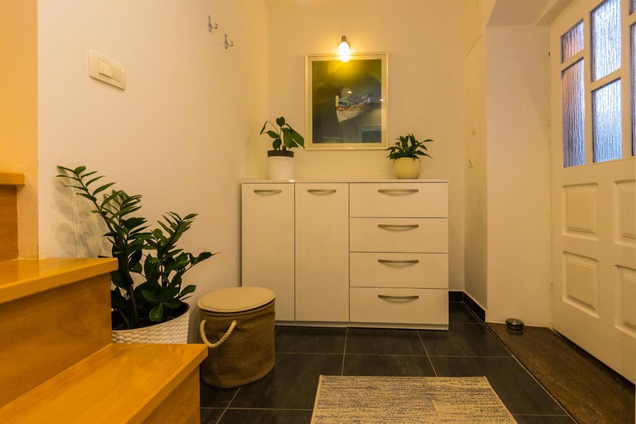 Apartment Vitturina Kaštela Екстериор снимка