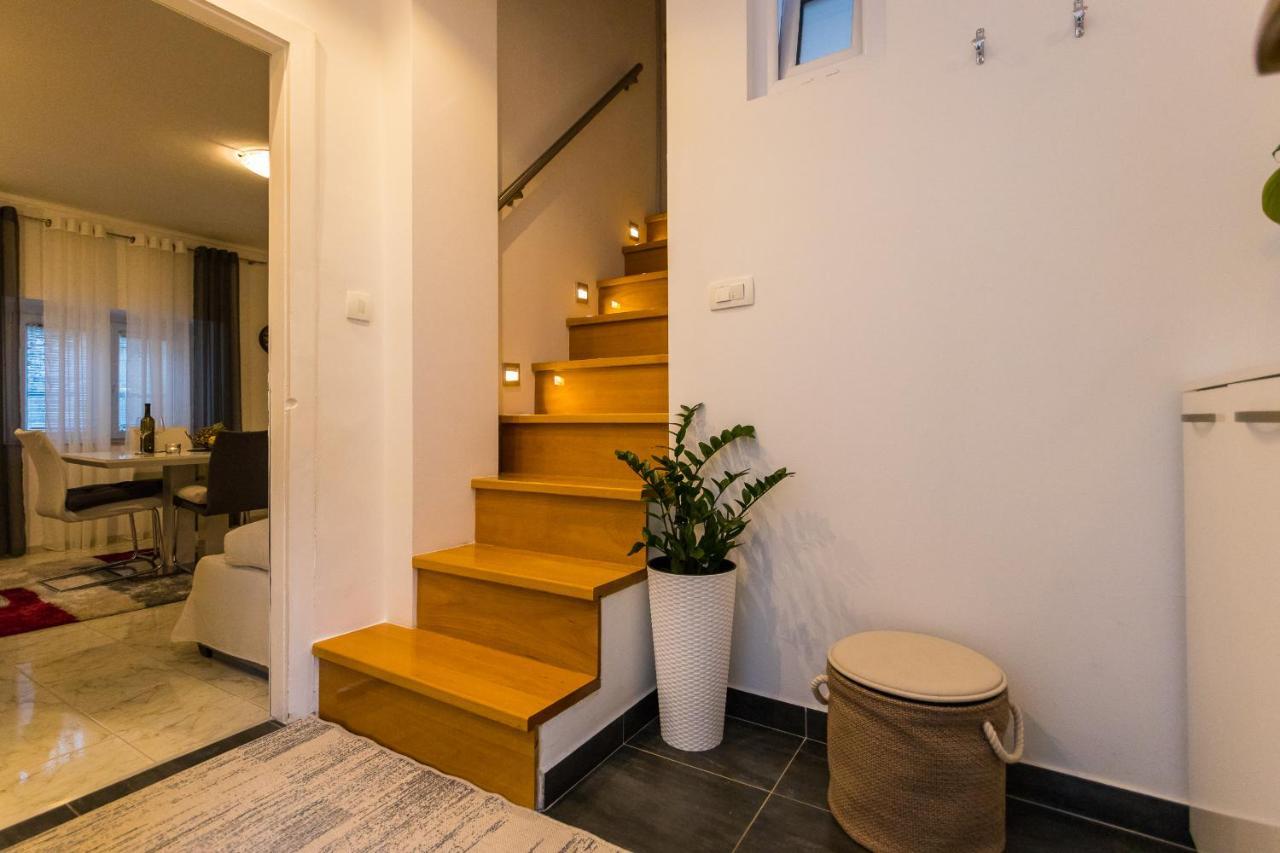 Apartment Vitturina Kaštela Екстериор снимка