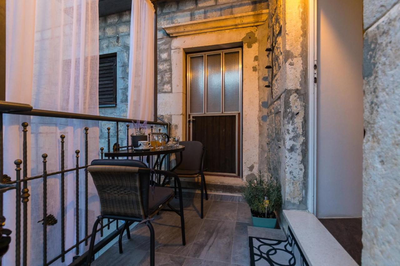 Apartment Vitturina Kaštela Екстериор снимка